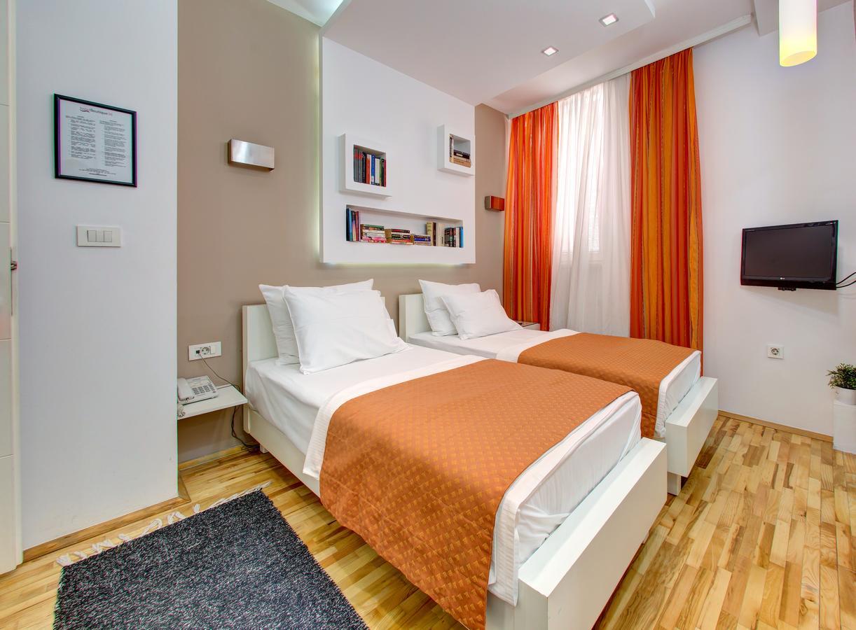 Hotel Boutique 36 Sarajevo Bagian luar foto