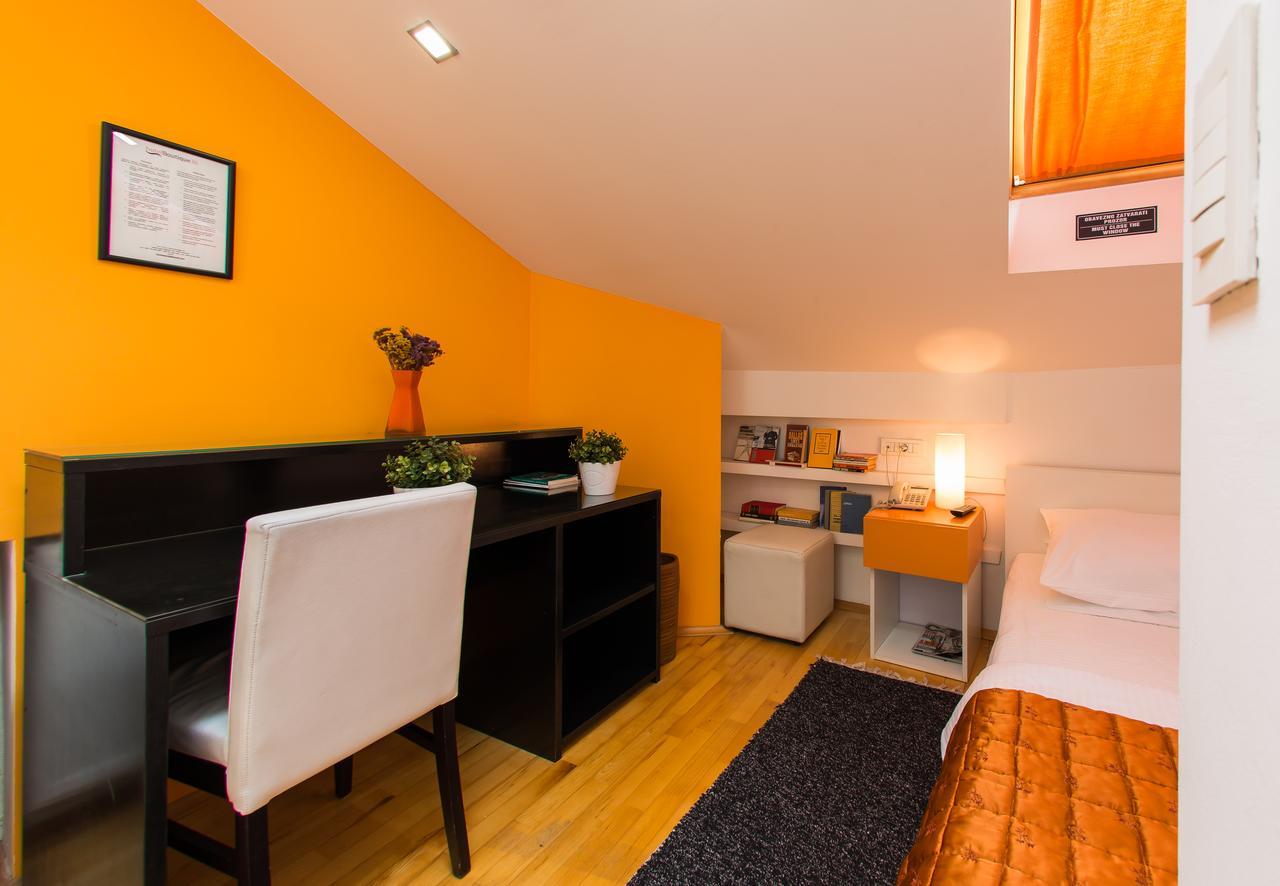 Hotel Boutique 36 Sarajevo Bagian luar foto