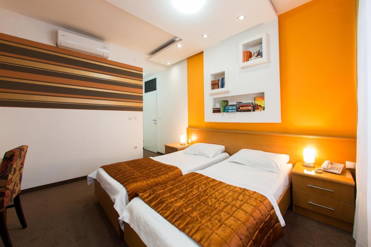 Hotel Boutique 36 Sarajevo Bagian luar foto